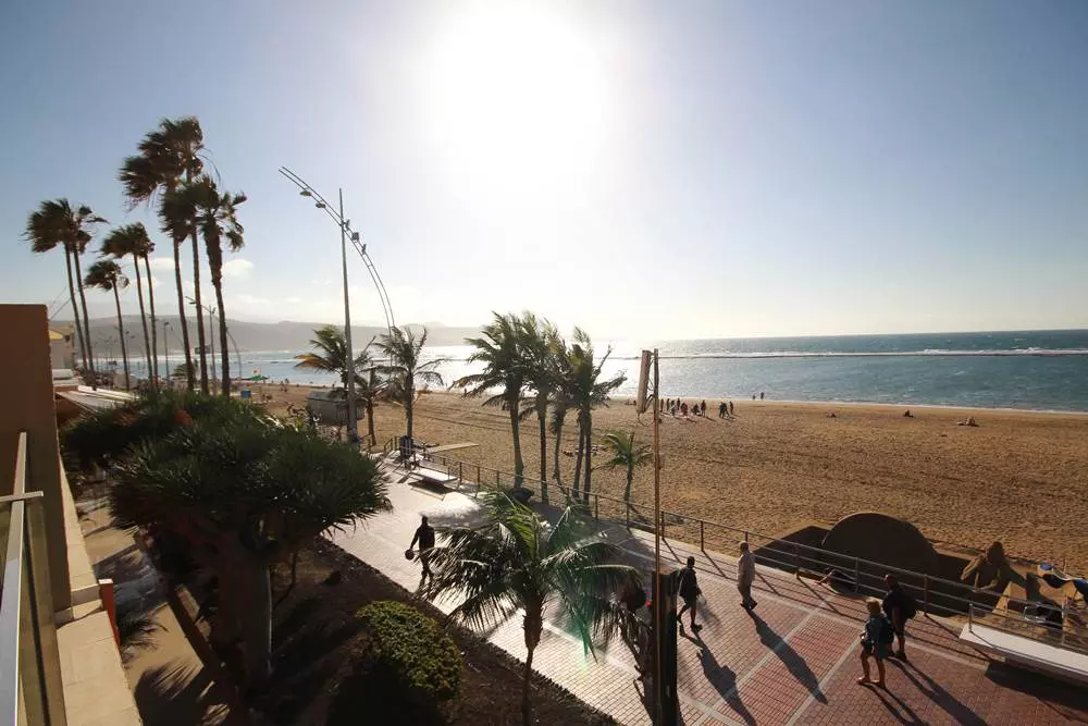<h1>Hotel NH Imperial Playa</h1>