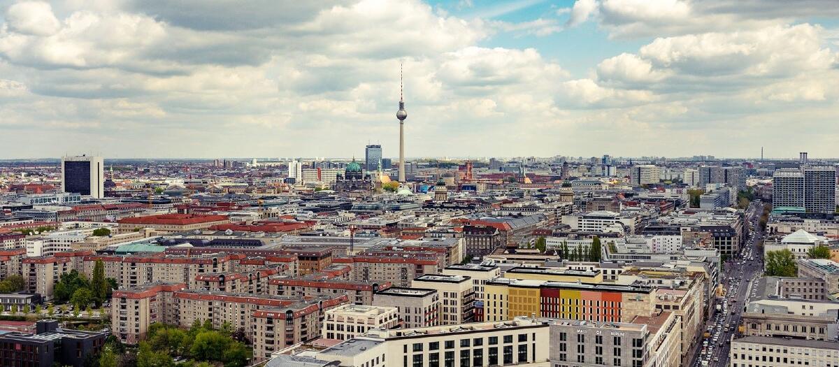 <h1>Anfrage - Hotel Holiday Inn Express Berlin City Centre</h1>