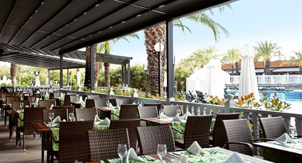Hotel Royal Wings