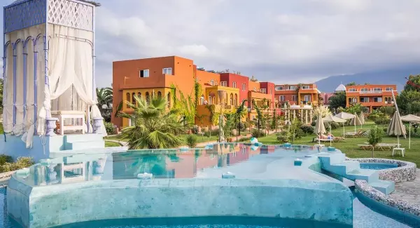 hotel-orpheas-resort