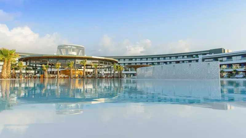 <h1>Lyttos Mare</h1>