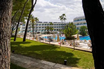 iberostar-waves-playa-de-muro-19