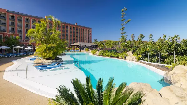 hotel-las-aguilas-aussen